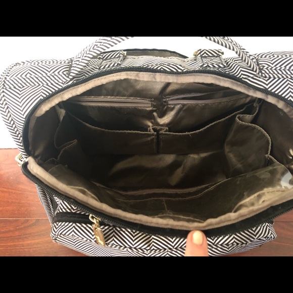 Jujube BFF diaper bag- queen of the Nile print - Picture 2 of 3